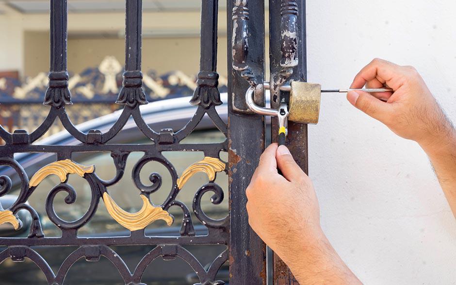 changer ouverture porte Paris 20